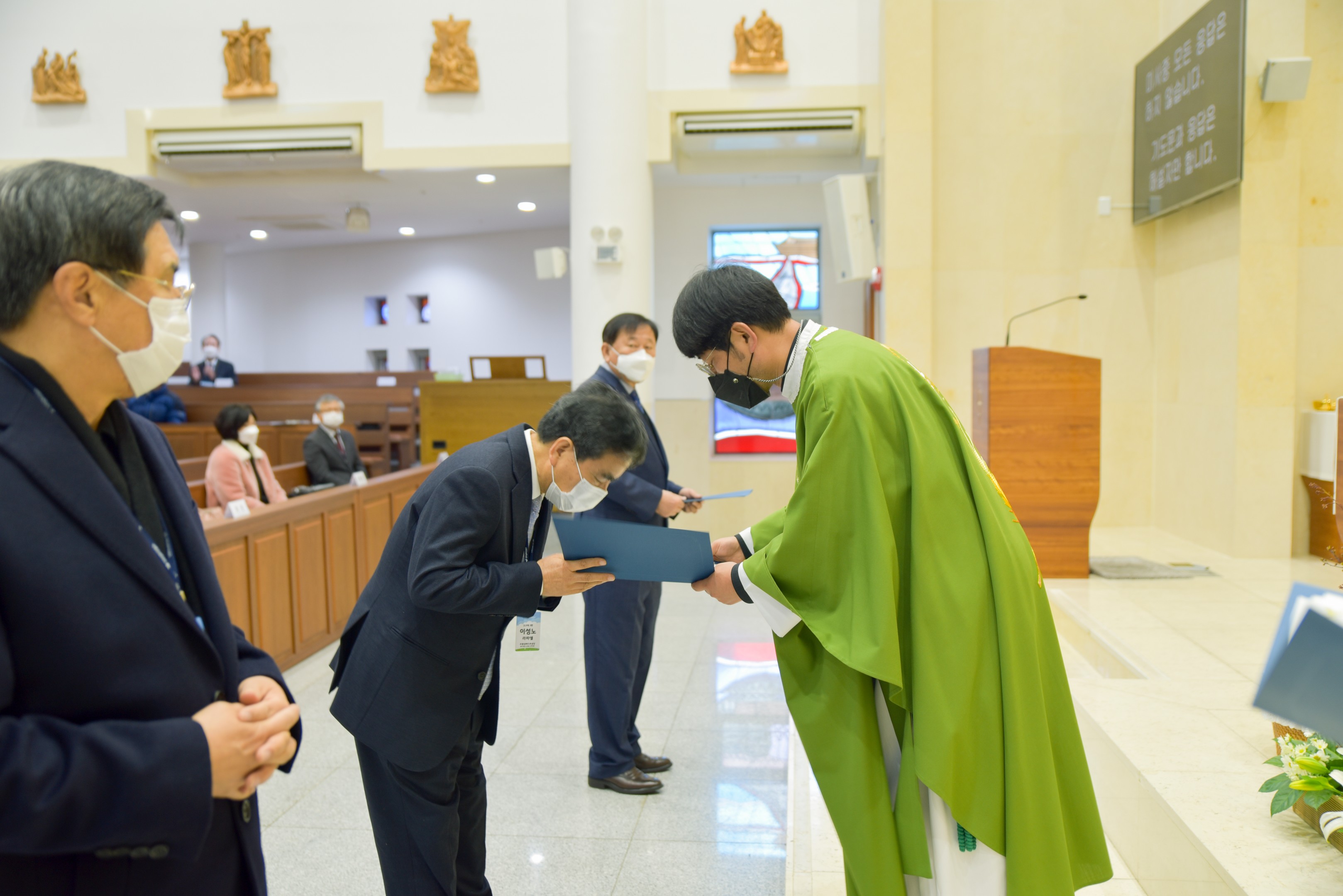 임명장수여 및 정기총회76.jpg