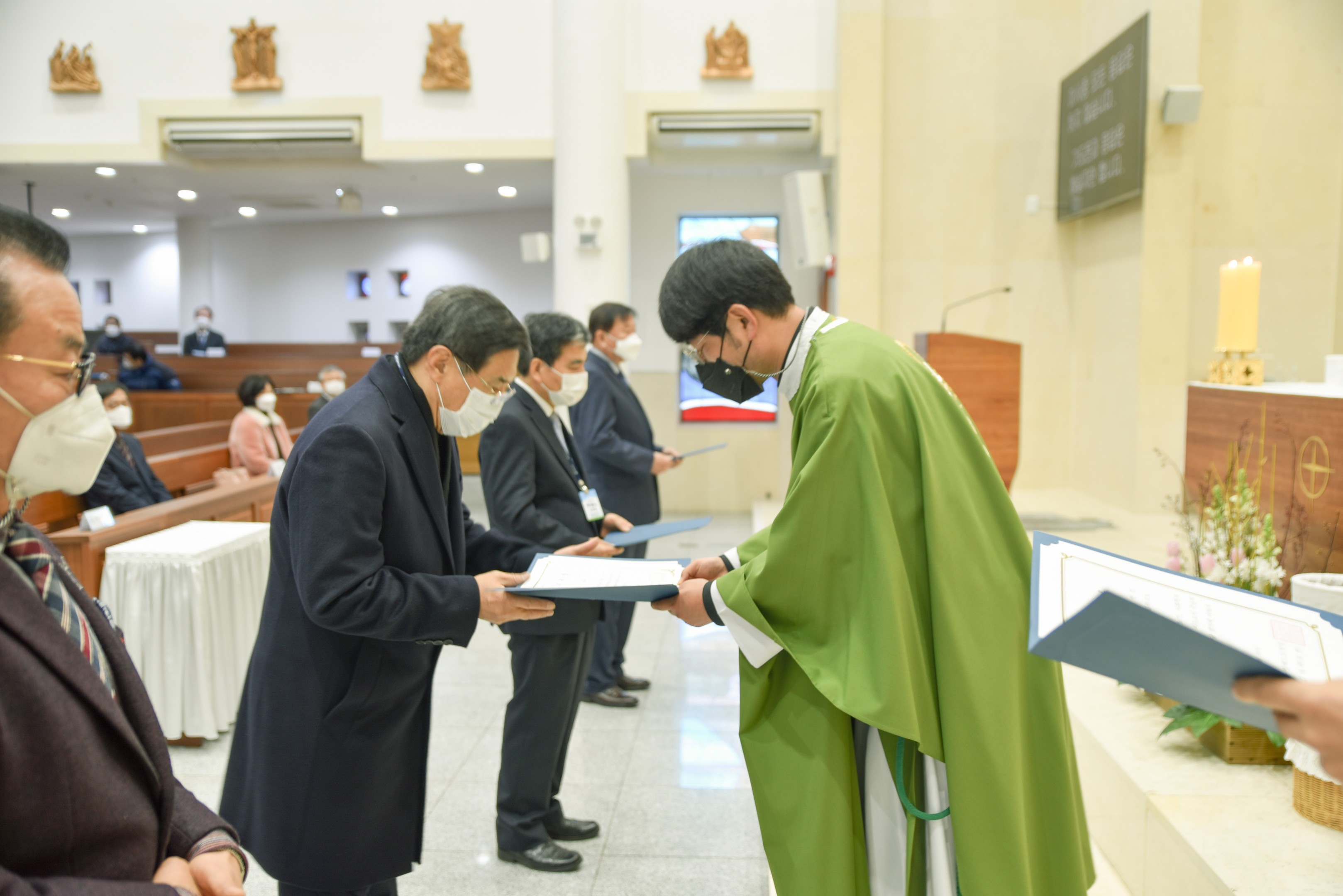 임명장수여 및 정기총회78.jpg