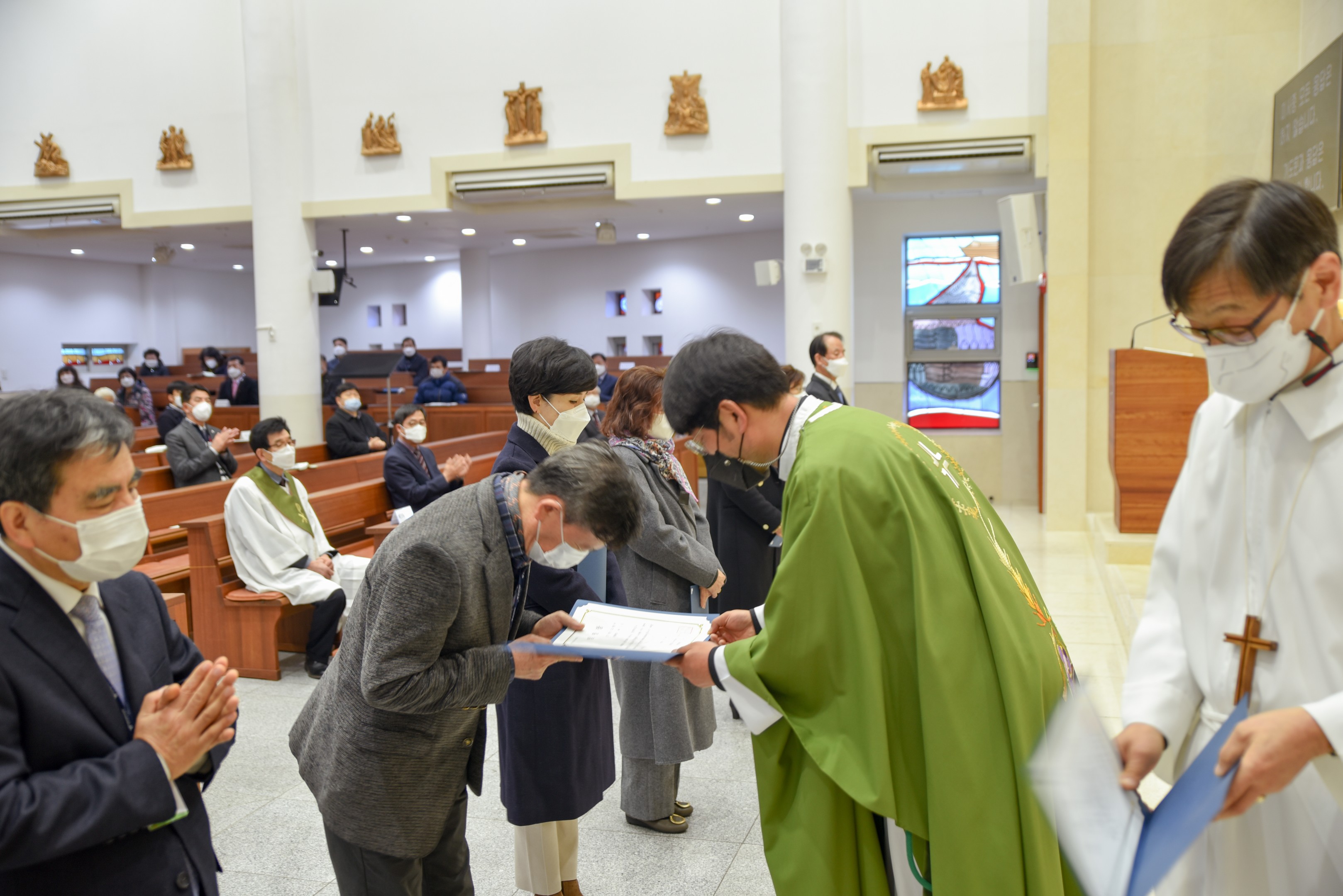 임명장수여 및 정기총회68.jpg