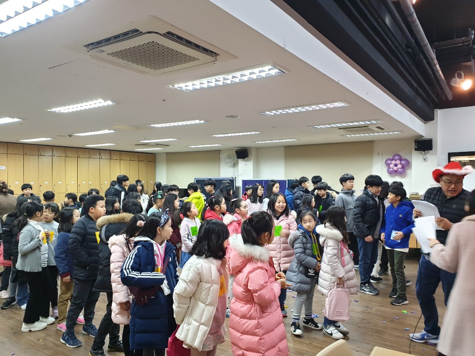 2019-12-21 주일학교 성탄맞이 행사 (55).jpg