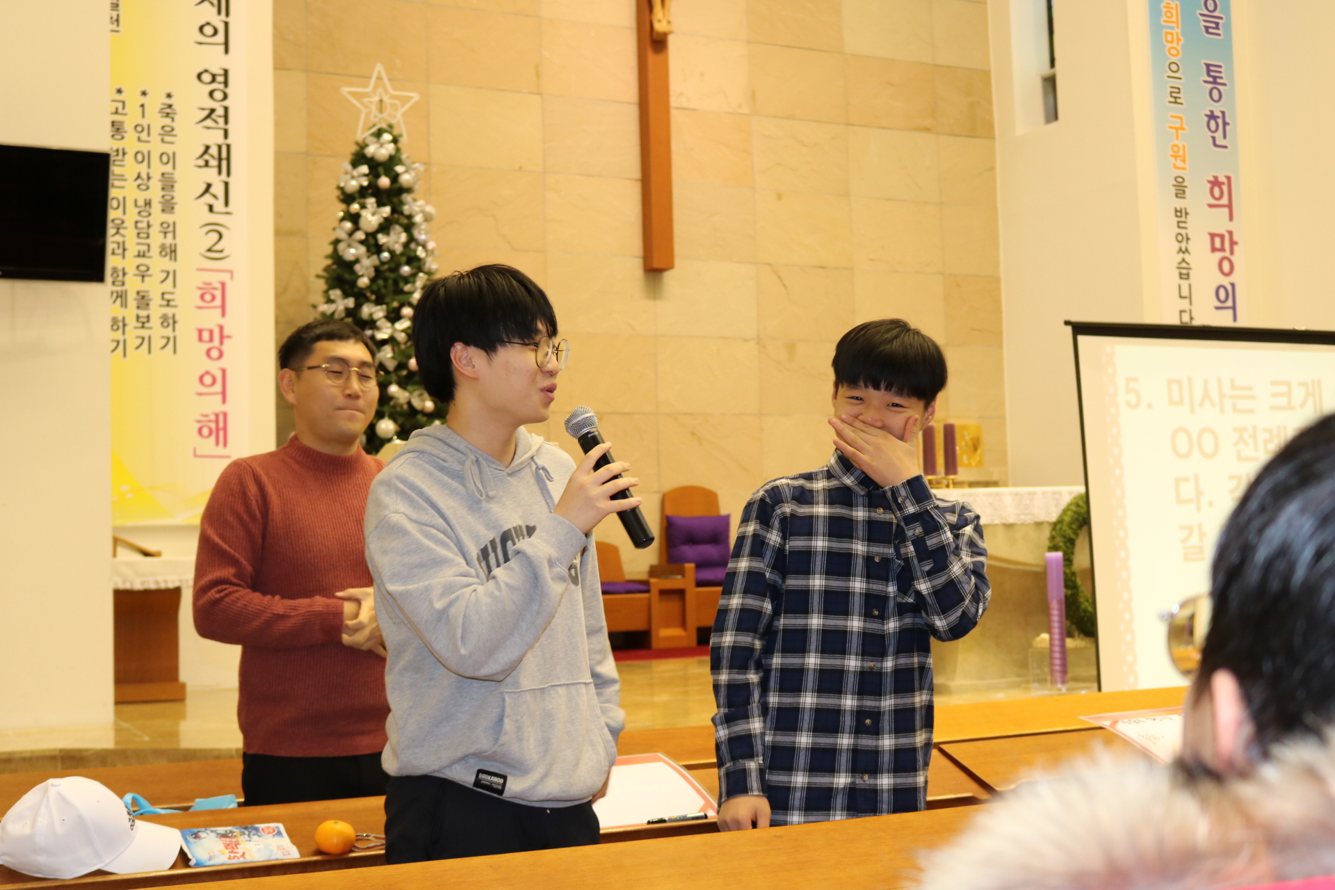 2019-12-21 주일학교 중고등부 대부모님과 함께하는 교리골든벨 (42).JPG