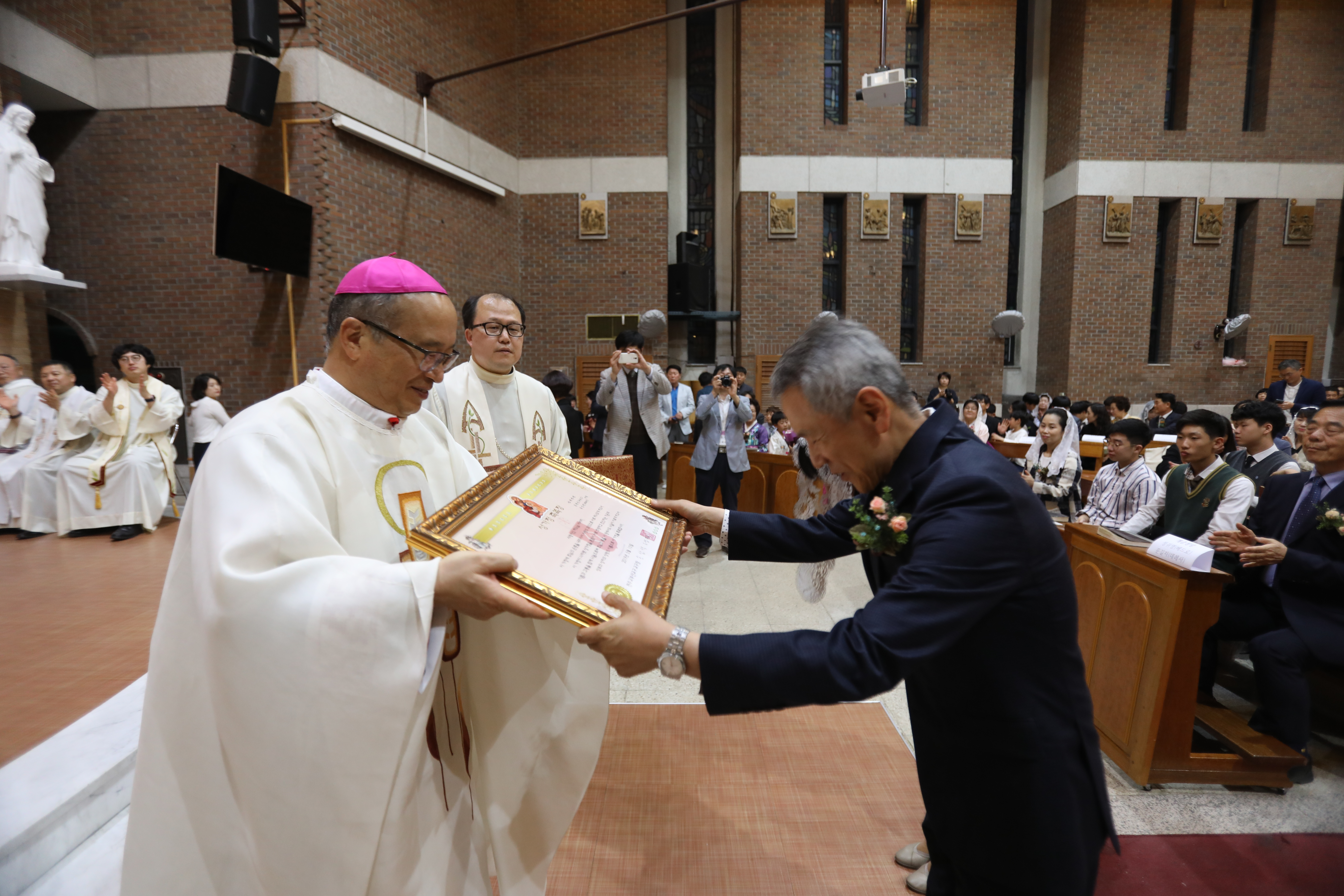 20190510성가정축복미사295.JPG