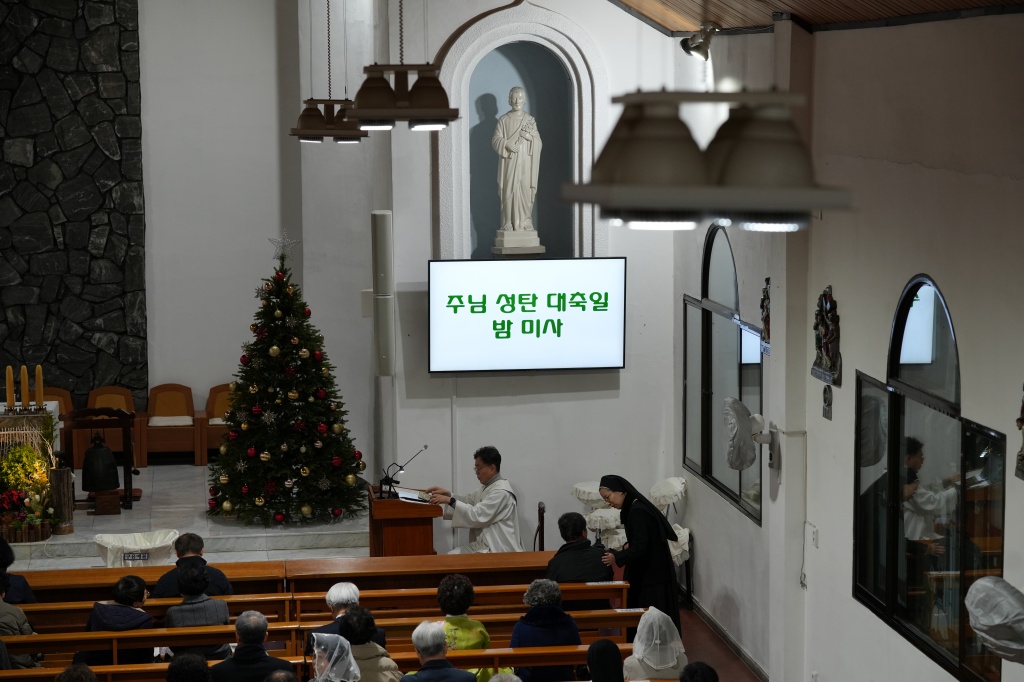 주님성탄대축일미사DSC00821.JPG