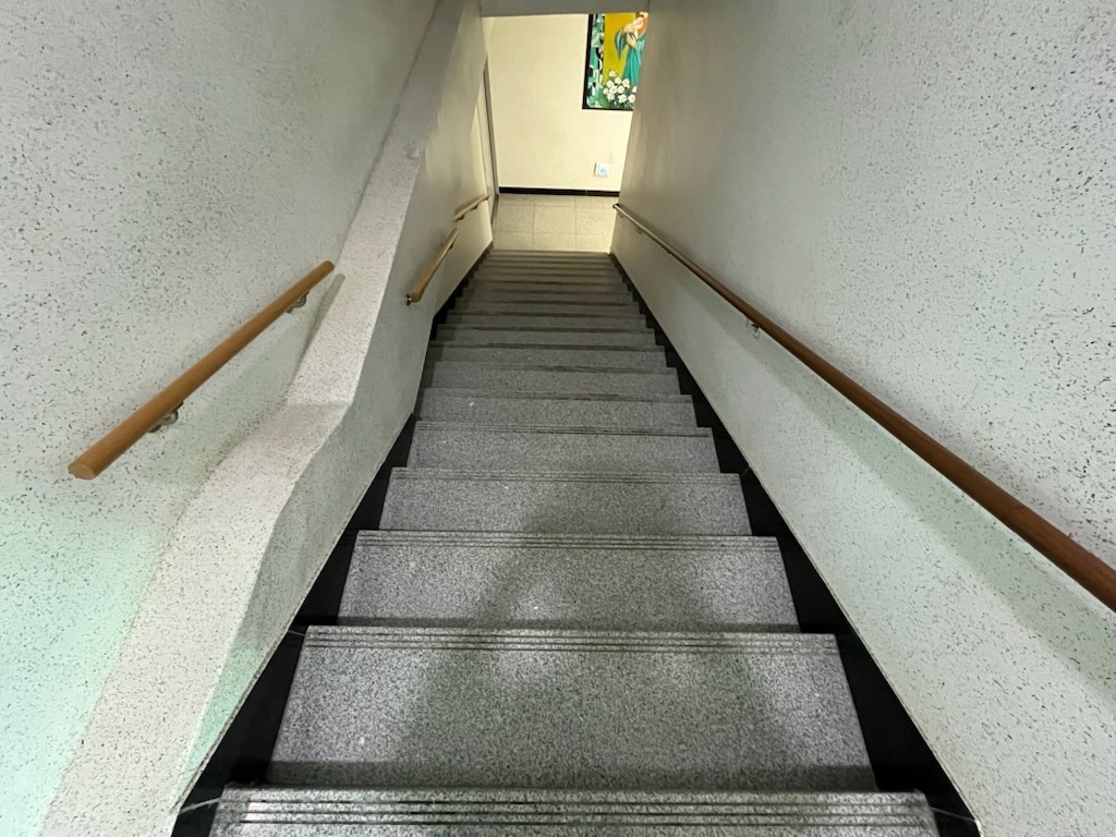 1744112350565-2.jpg