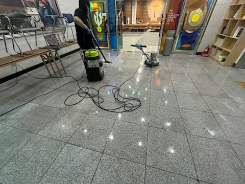 1744112338638-8.jpg