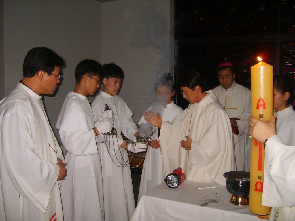 2006.04.15 부활성야 (3).JPG