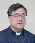 전수홍신부님 사진.PNG