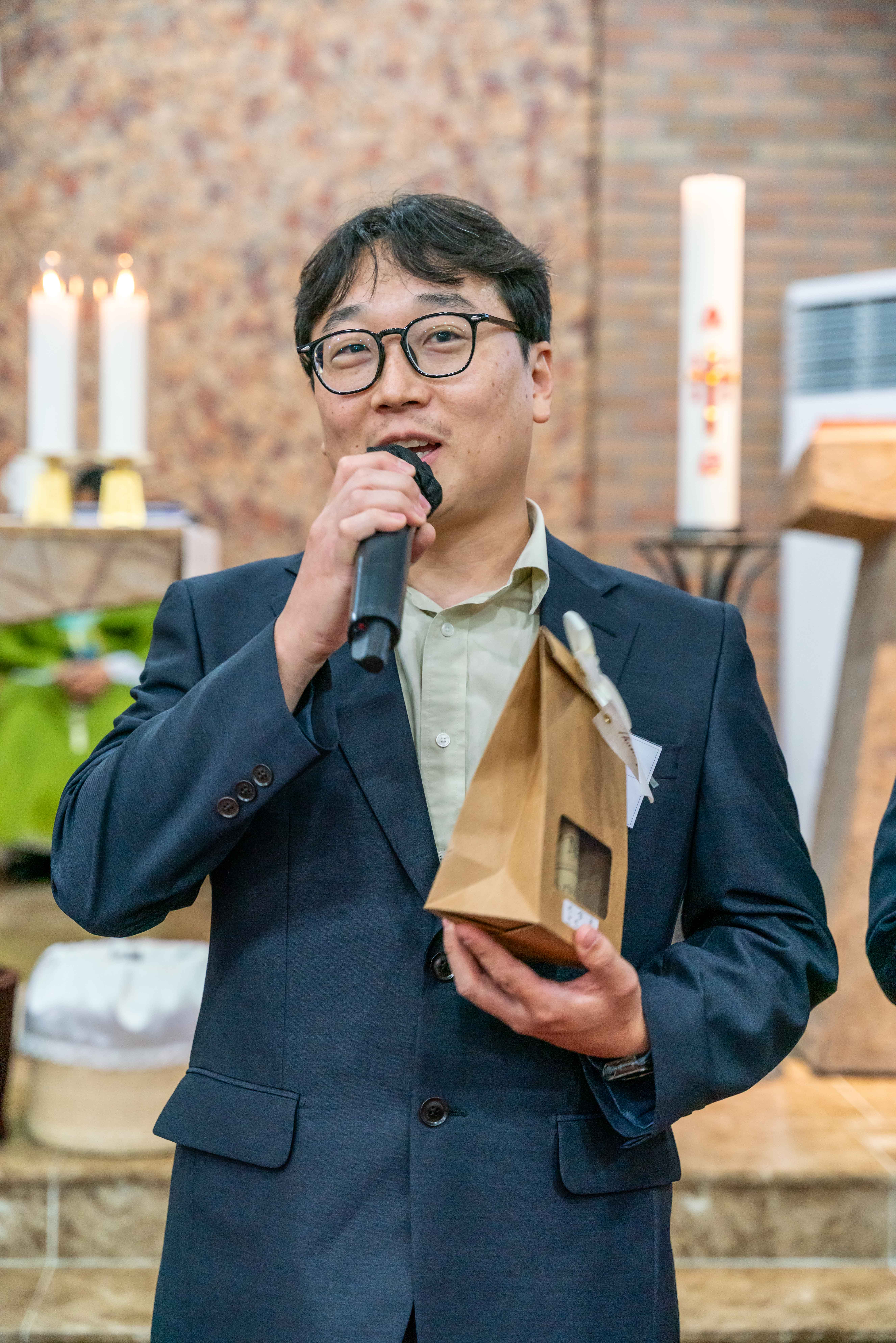 LEE02956.jpg