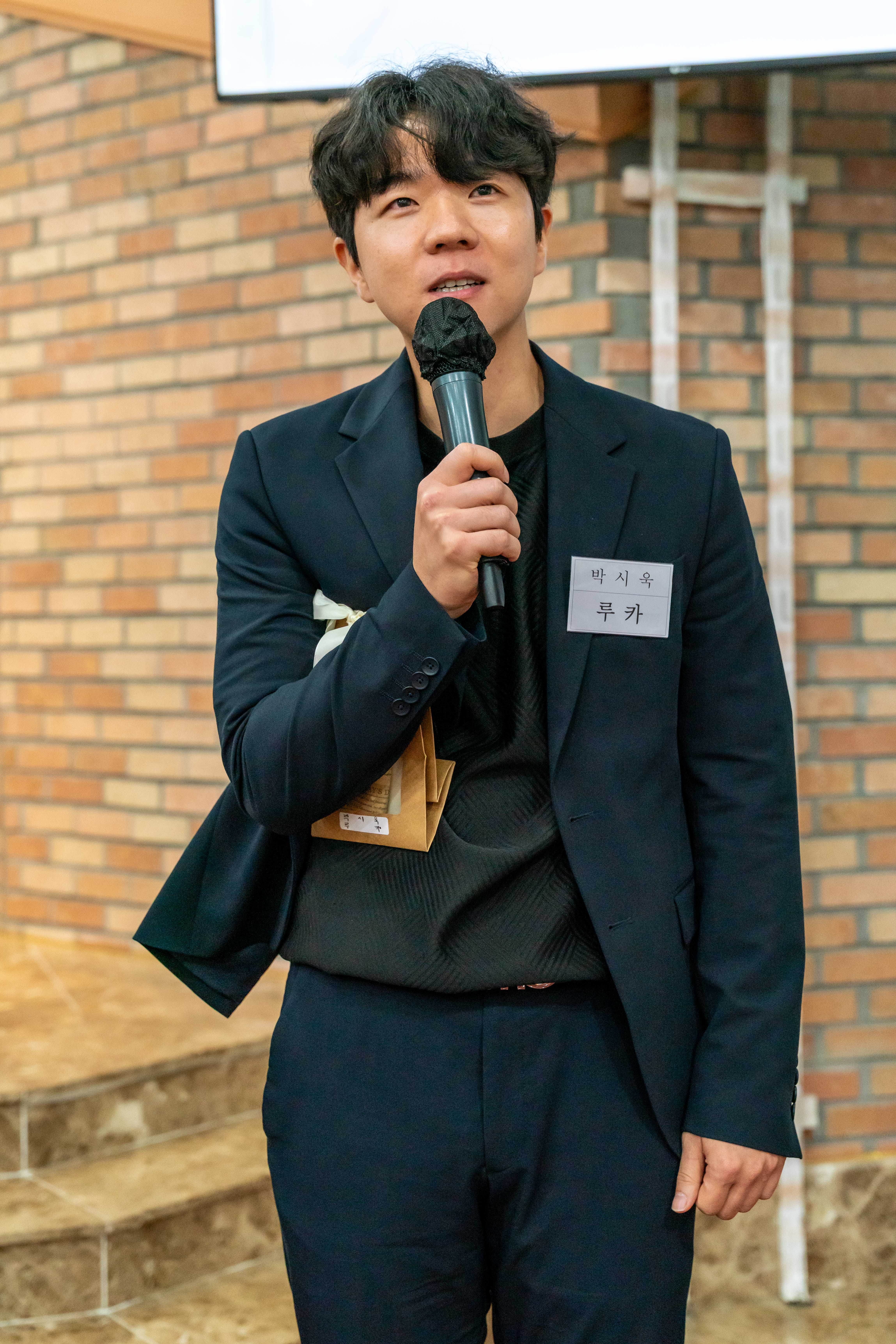 LEE02998.jpg