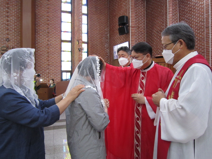 [꾸미기]5. 20210919_견진성사 견진 성사 예식(축성성유도유) (12).JPG