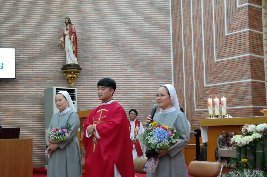 보좌,수녀님축일축하식.JPG