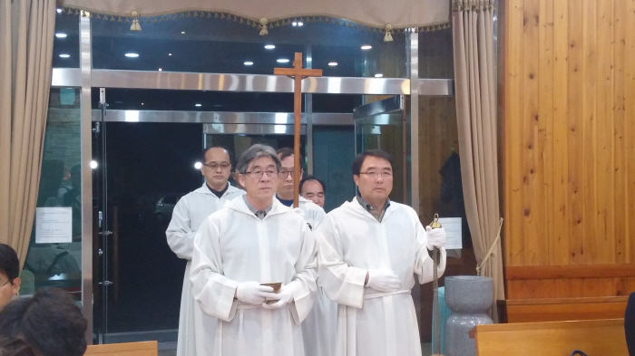 성목요일[5].jpg