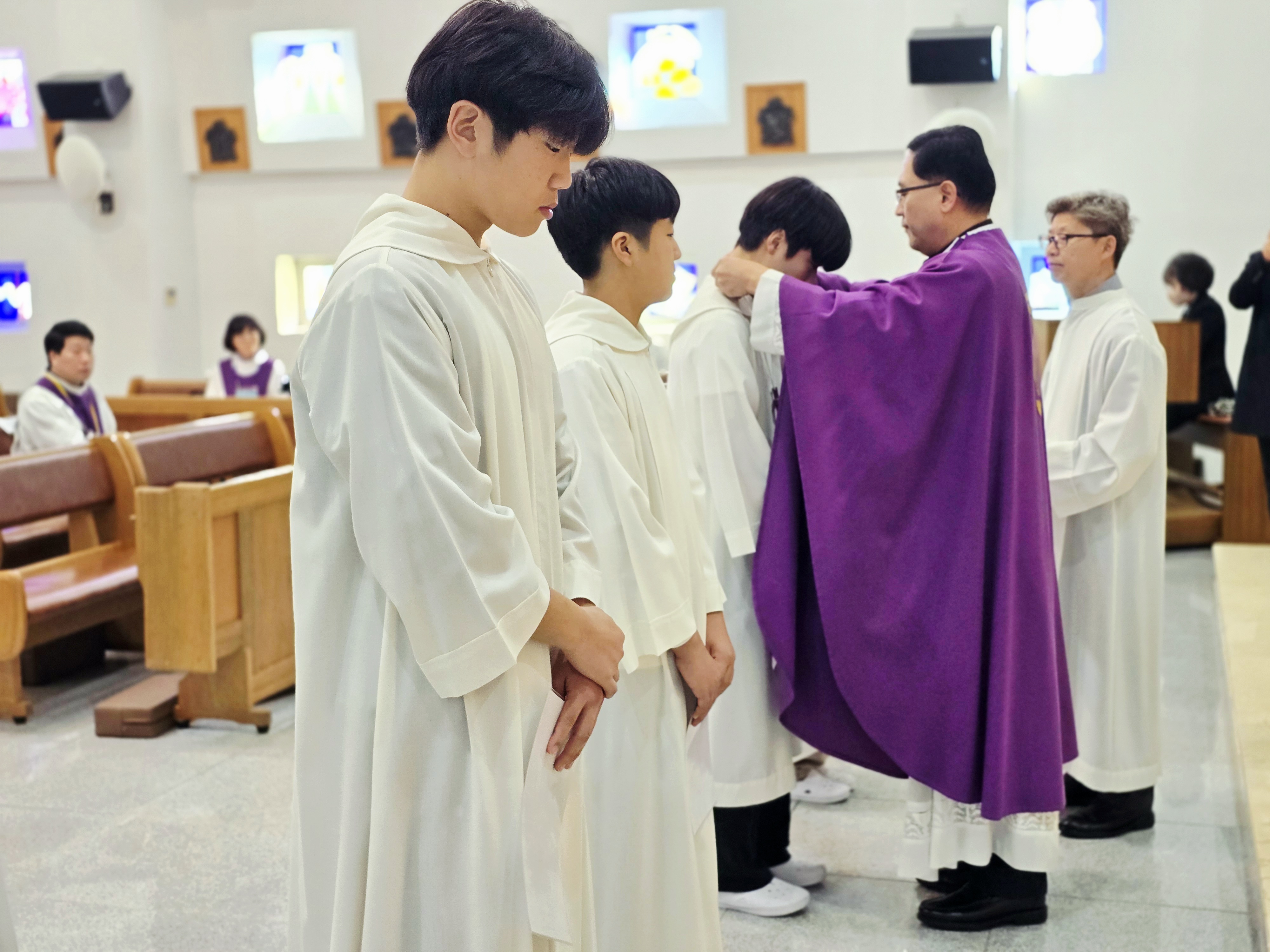 20251130-마르첼리노 복사단 입단식 (8).JPG