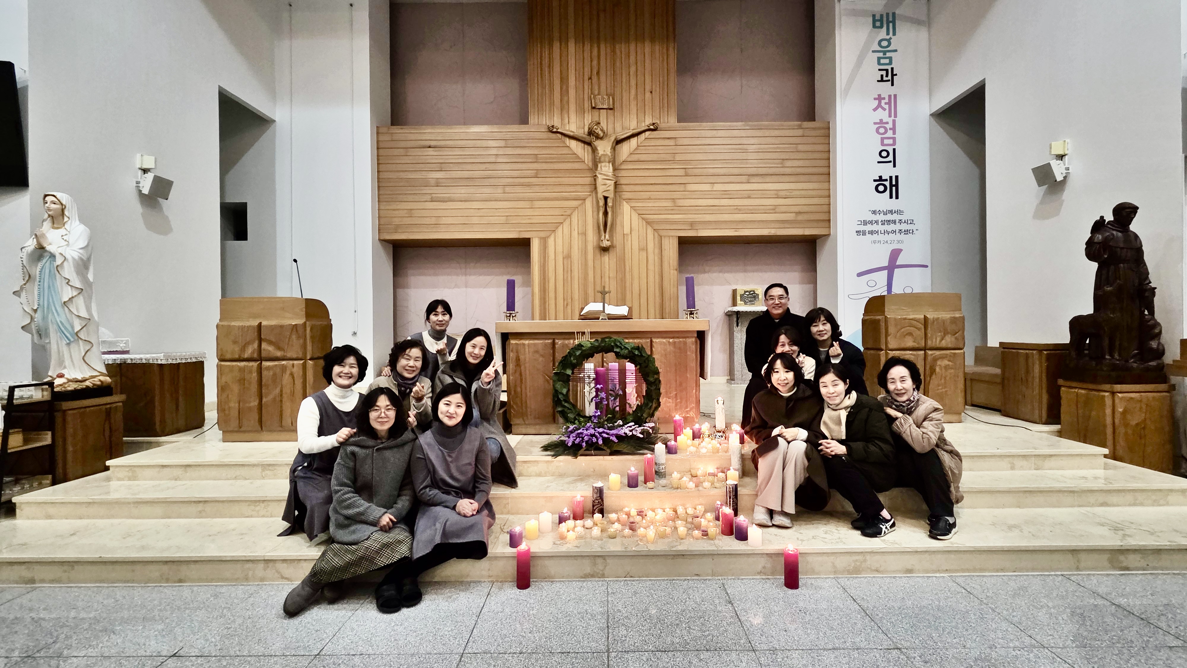 20251204-대림의밤 및 성시간 (5).jpg