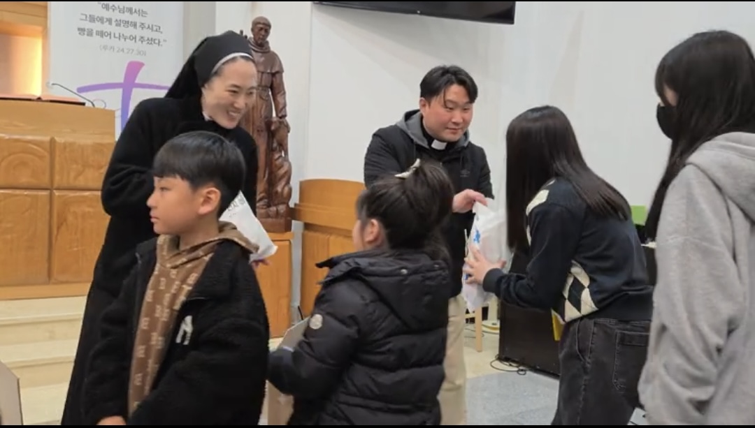 20250308-주일학교 개강식 (8).jpg