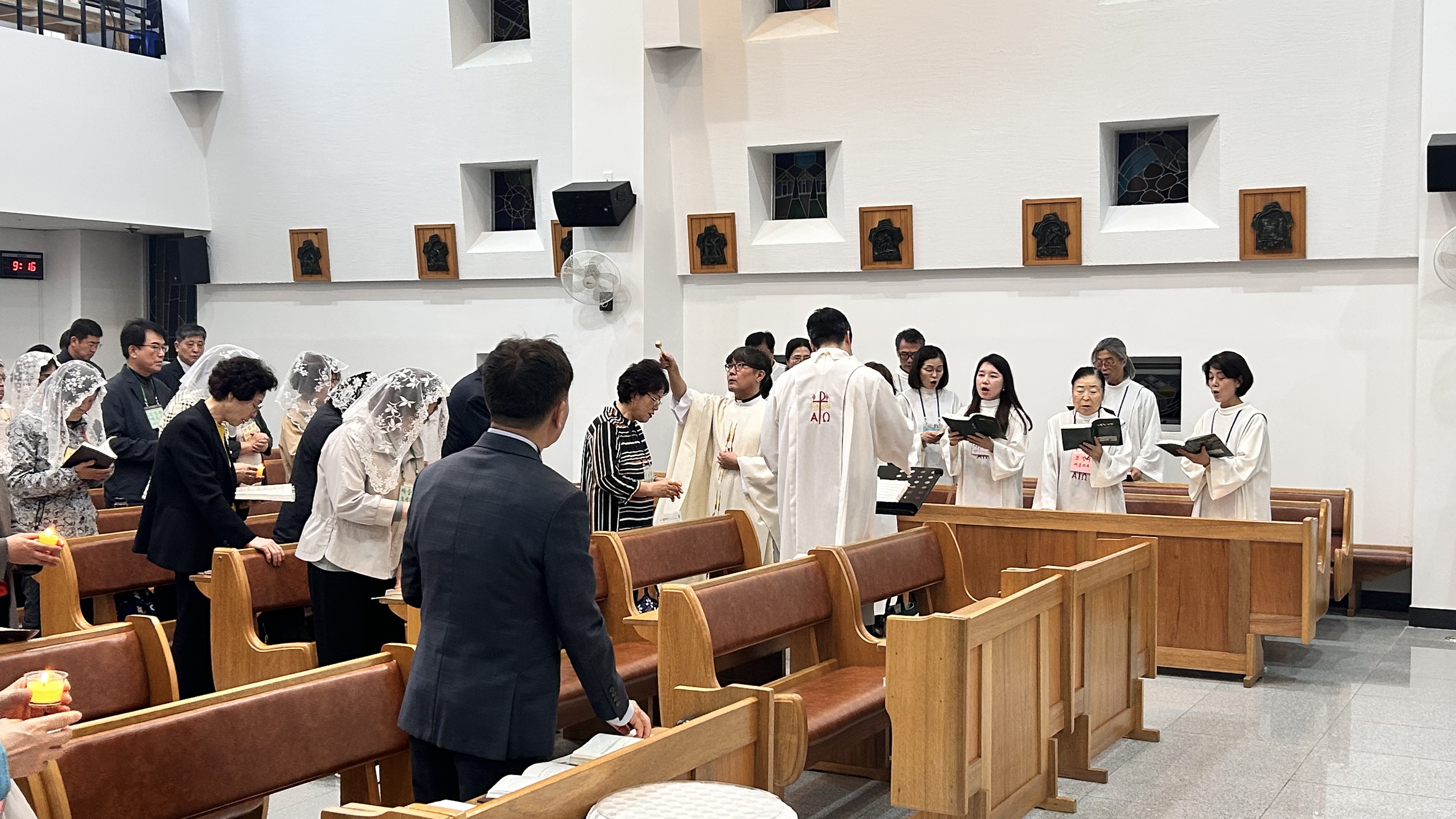 20250419-주님부활대축일 파스카 성야 (37).jpg