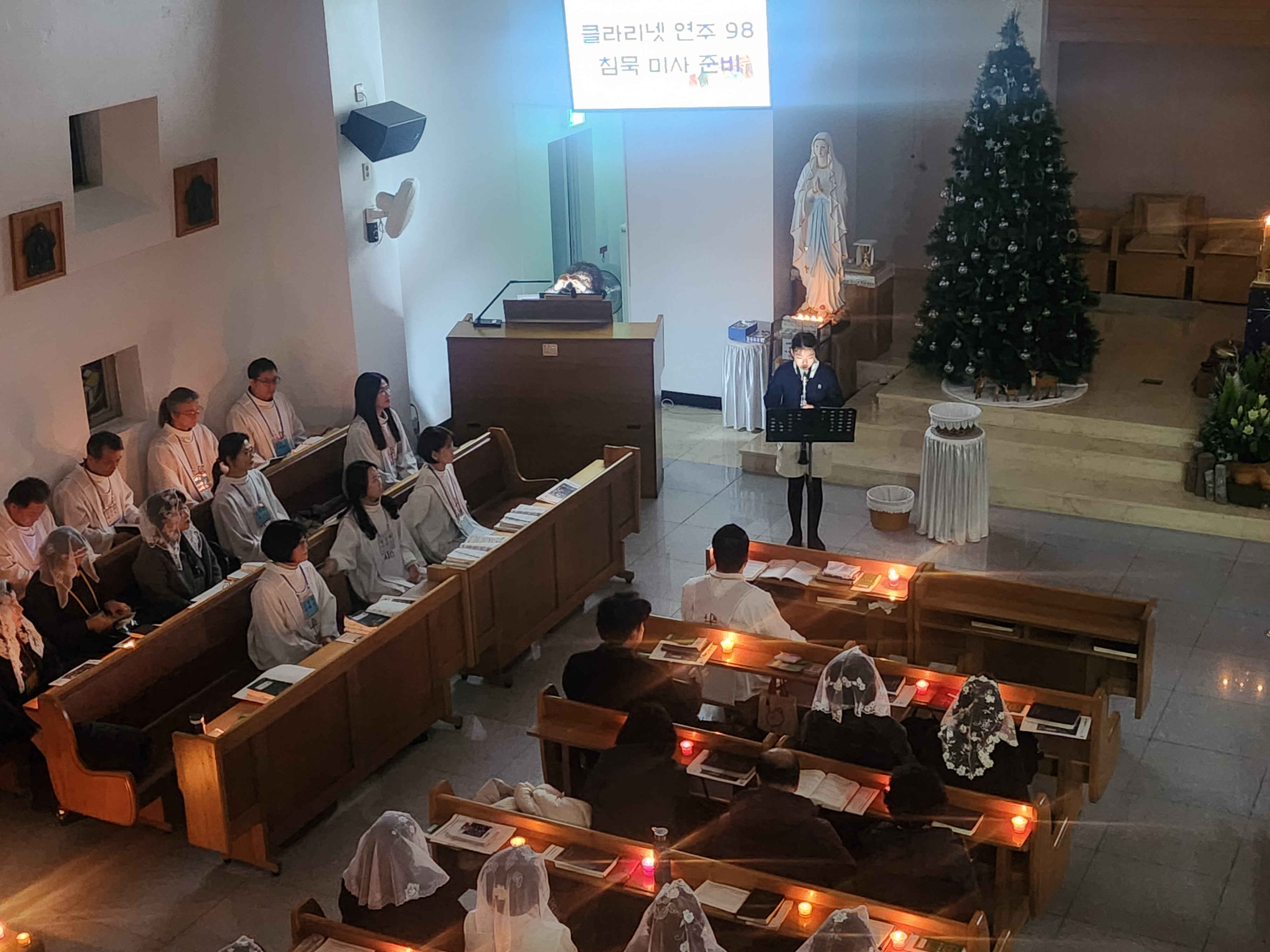 20251224-주님 성탄 대축일 밤 미사 (1).JPG