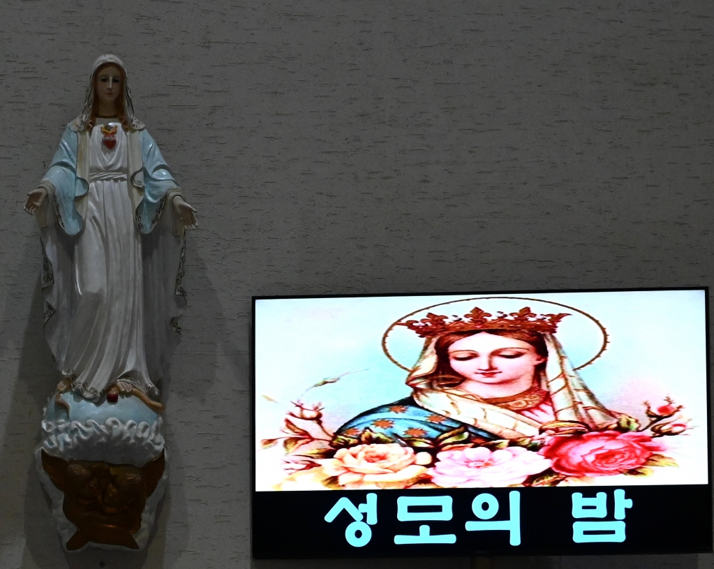 2025년5월2일-성모의밤제목.JPG
