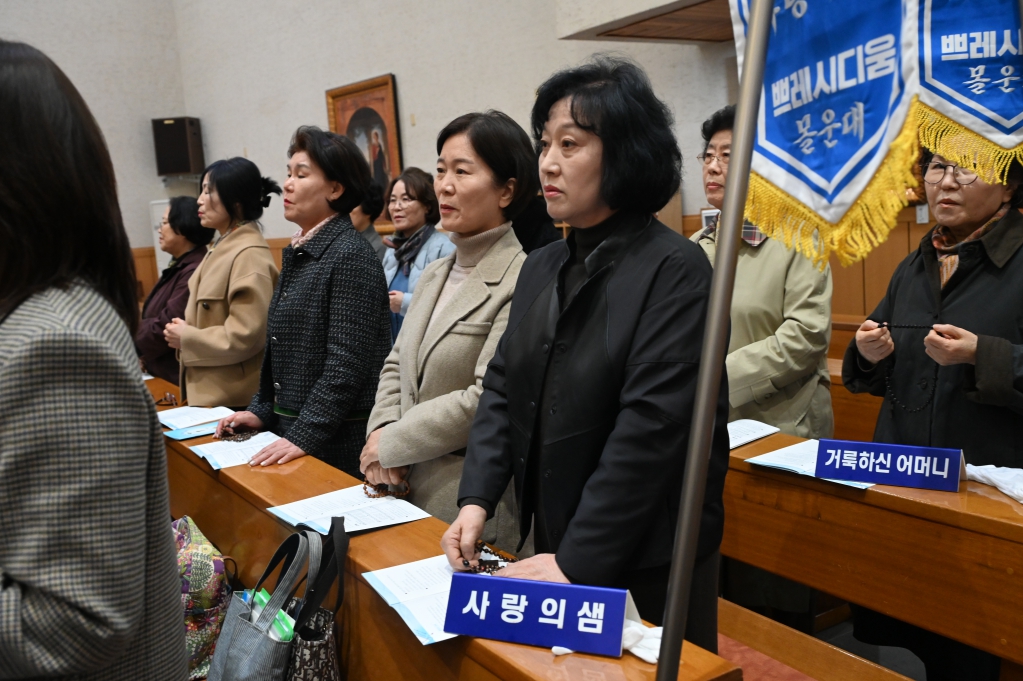 2025년 3월23일-레지오아치에스묵주기도2.JPG