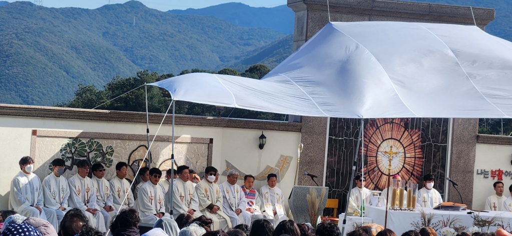 2025년11월3일-하늘공원 위령의날미사2.jpg