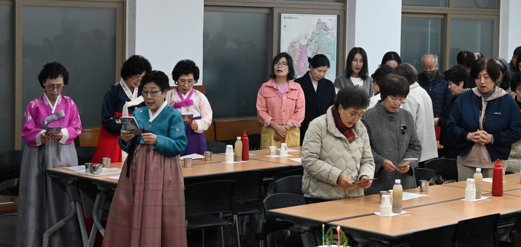 2024년11월19일-하늘에올림을받으신모후2000차11단가.JPG