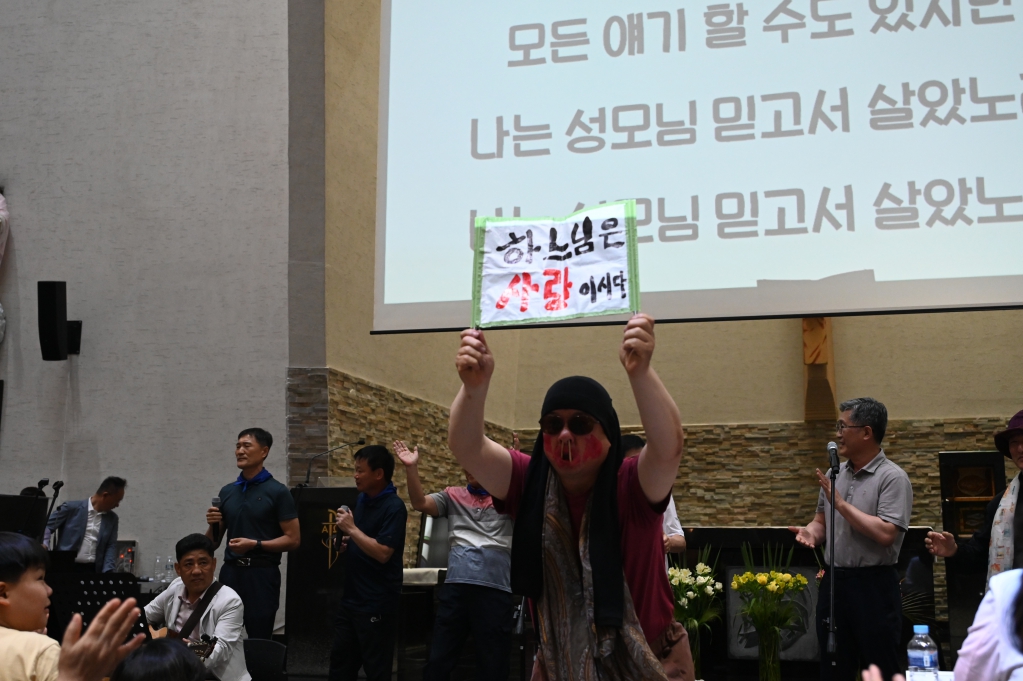 2025년6월15일-본당의날장기자랑이봉규하느님.JPG