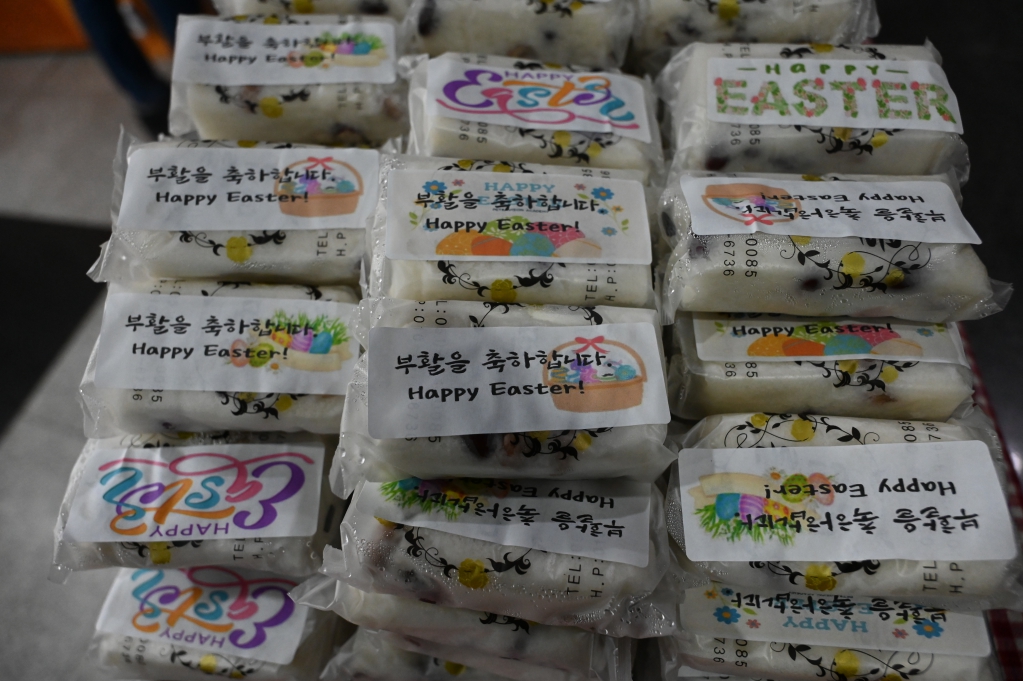 2025년 4월19일-부활성야미사떡2.JPG