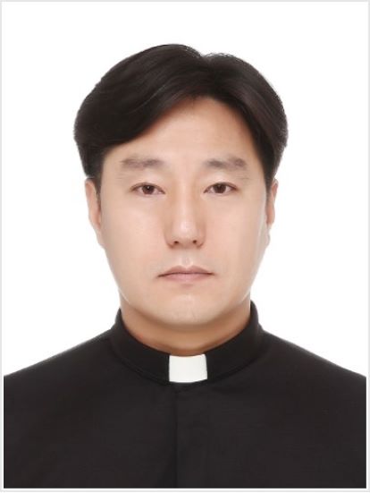 9-1장현우.jpg