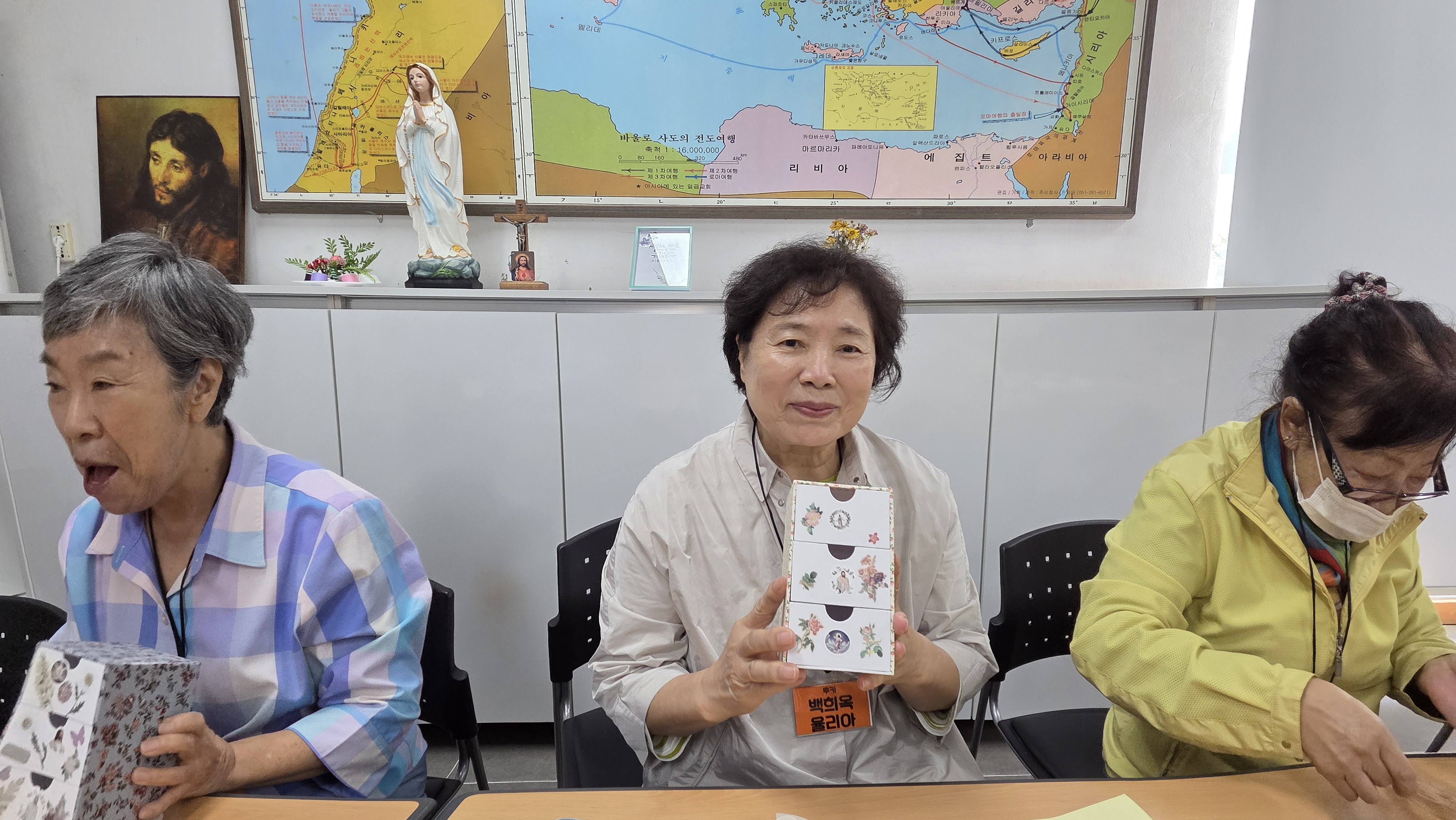 2025년10월11일-성심대묵주함만들기백희옥님.jpg
