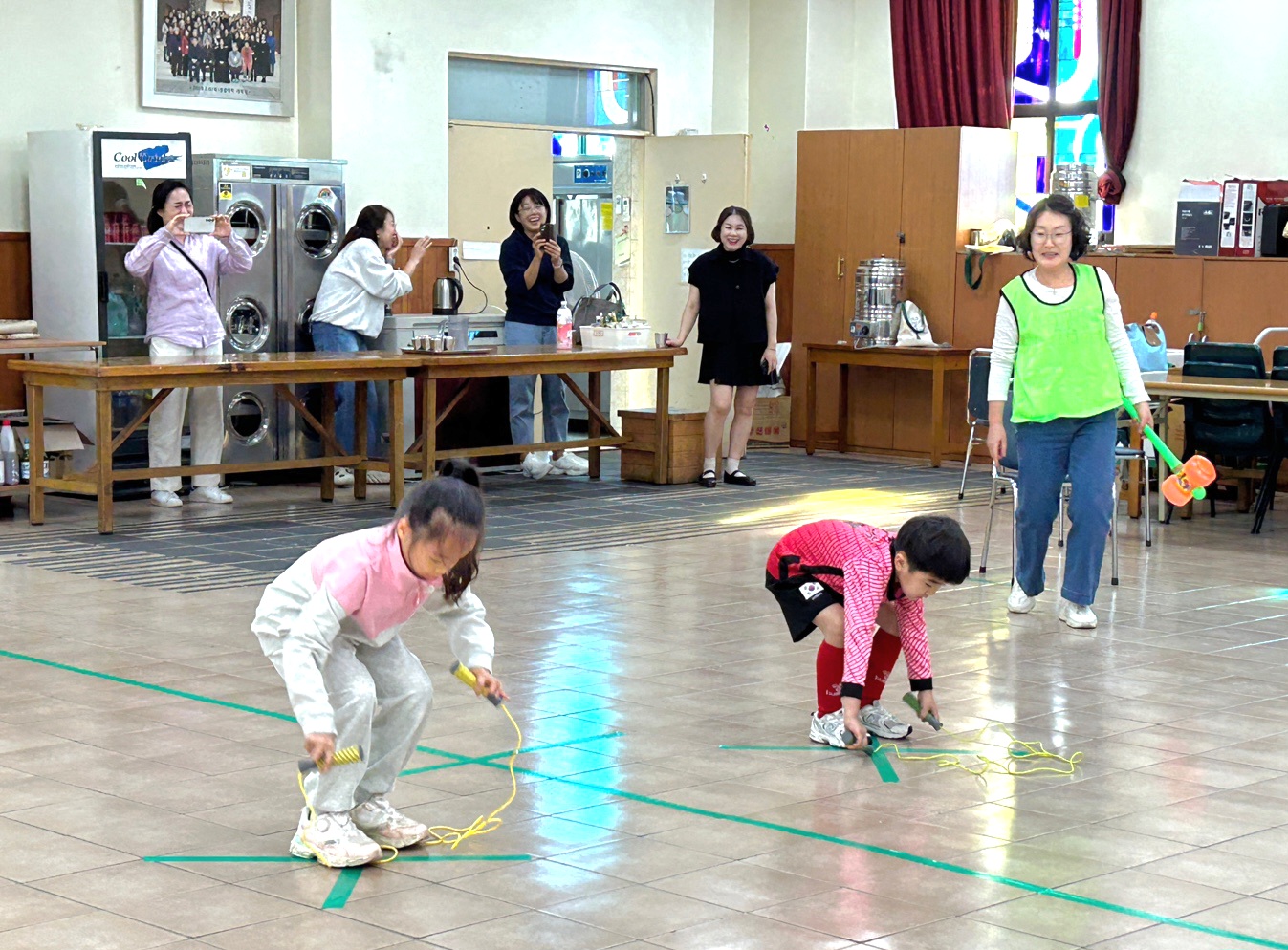 1731207702683-10.jpg
