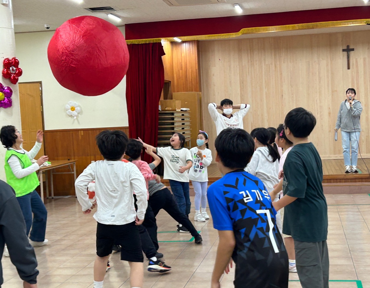 1731207702683-7.jpg