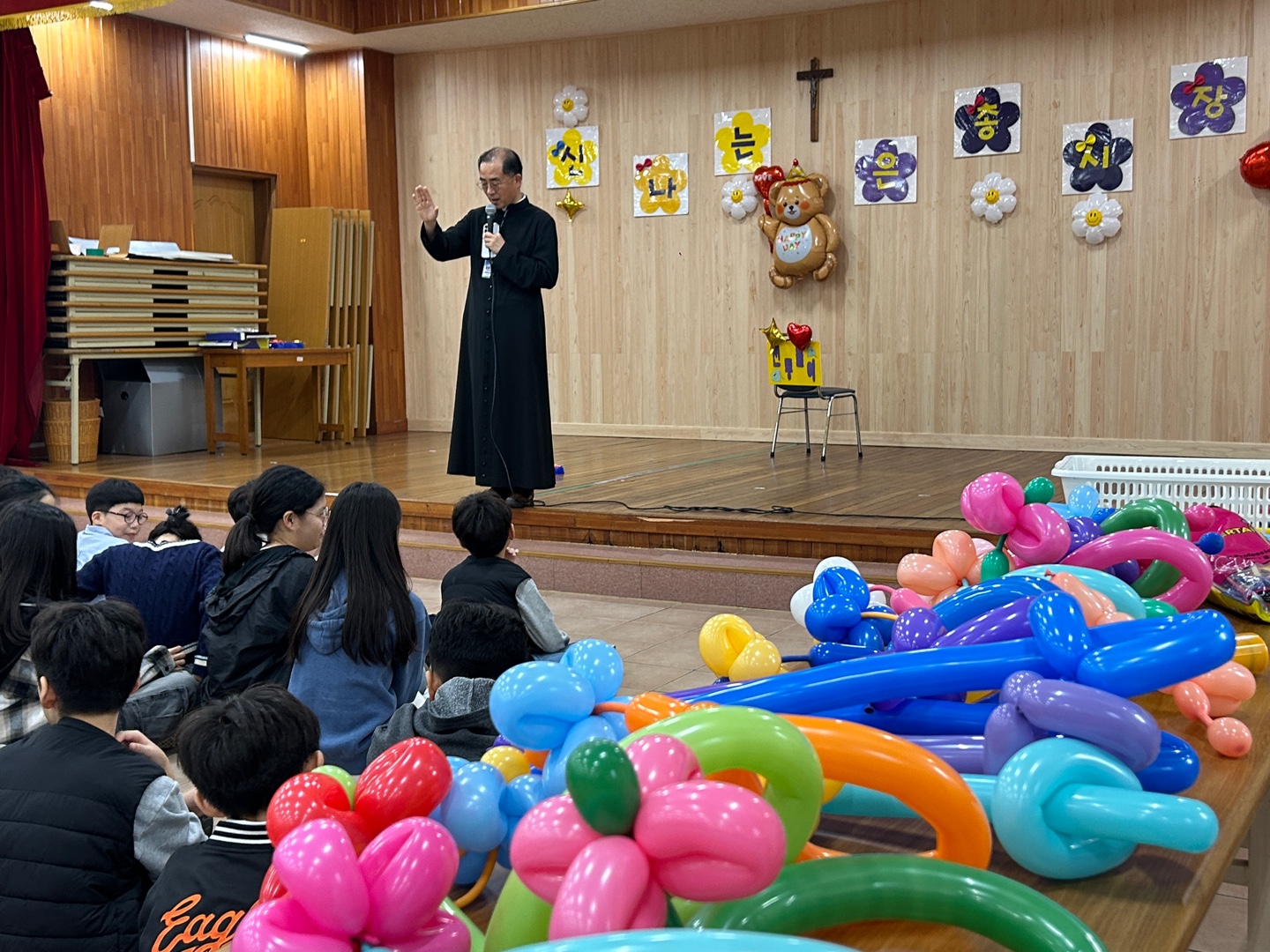 1731207514682-4.jpg