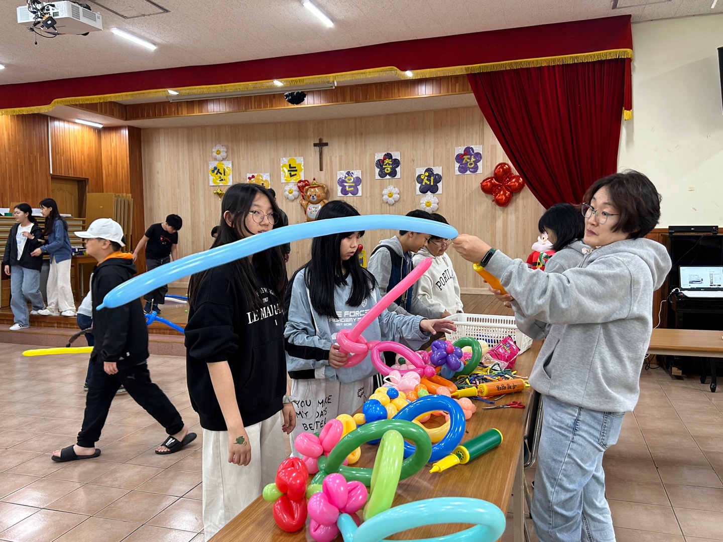 1731207514682-11.jpg
