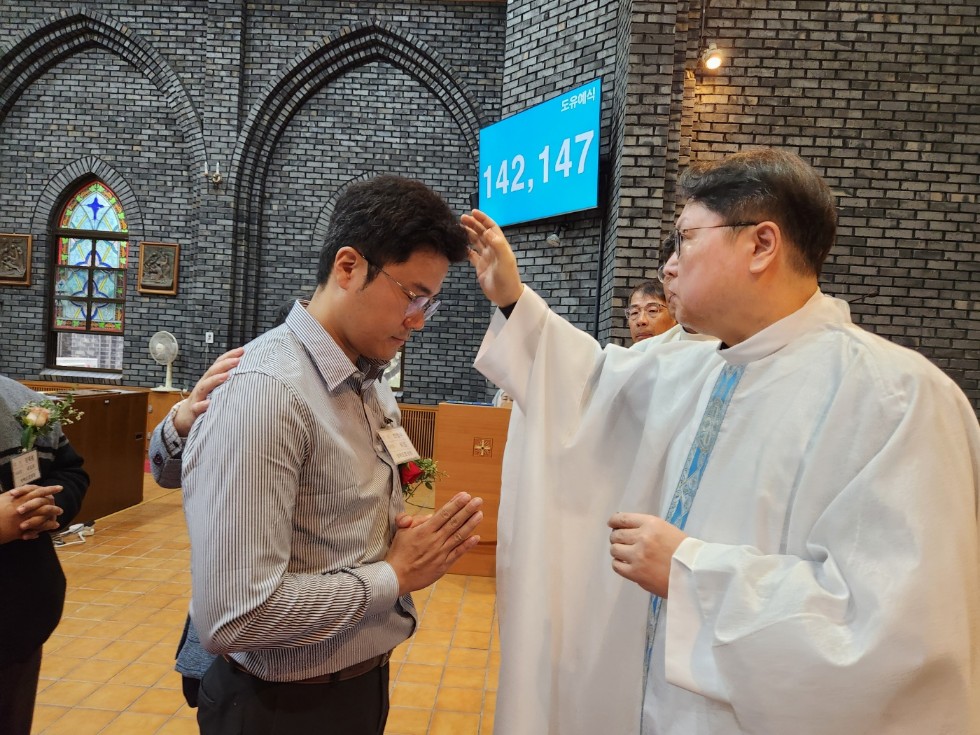 1738071282645-25.jpg