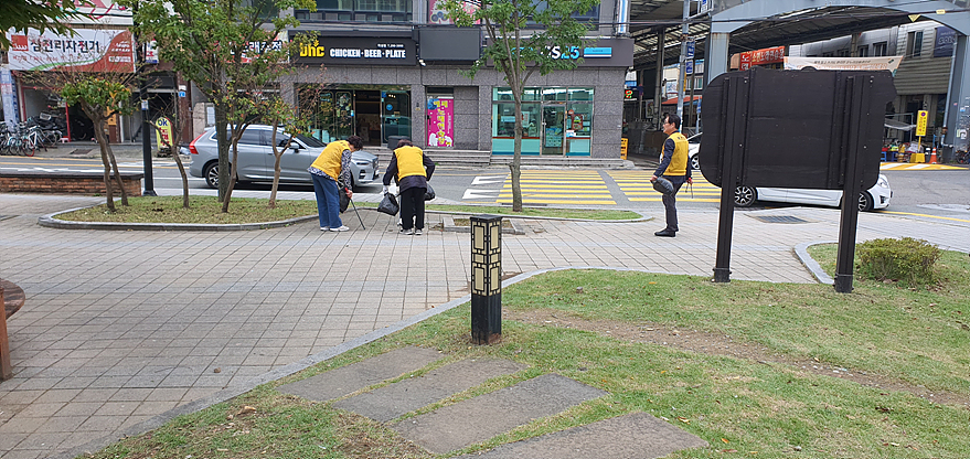 1729491028479-6.jpg