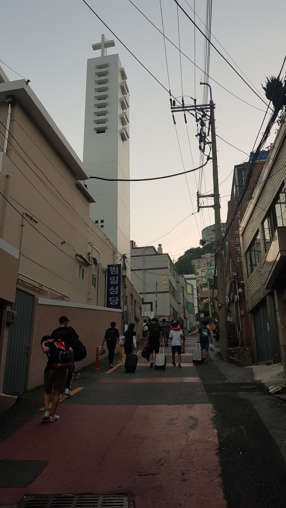 20190804_191934-1200x2133.jpg