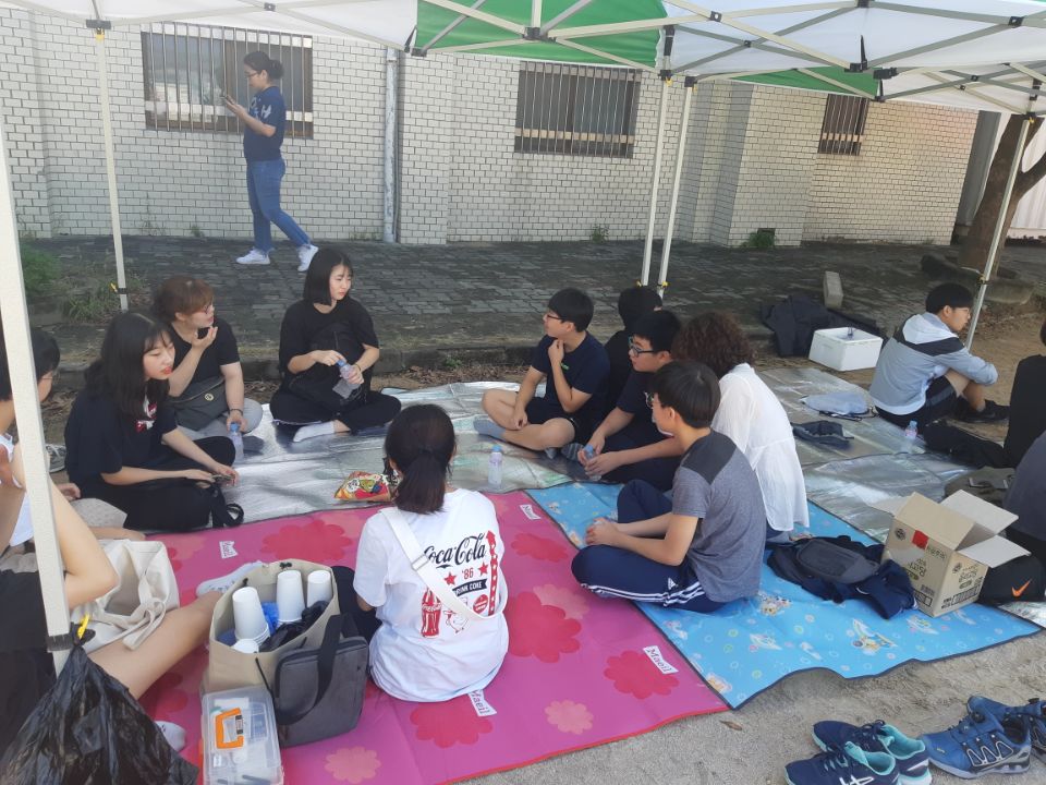 20181002160832-KakaoTalk_Moim_4PtFykPn5teTKu3KUgffAug3mib3Jo.jpg
