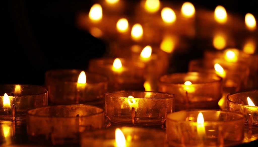 candlelight-g594e809fe_1280.jpg