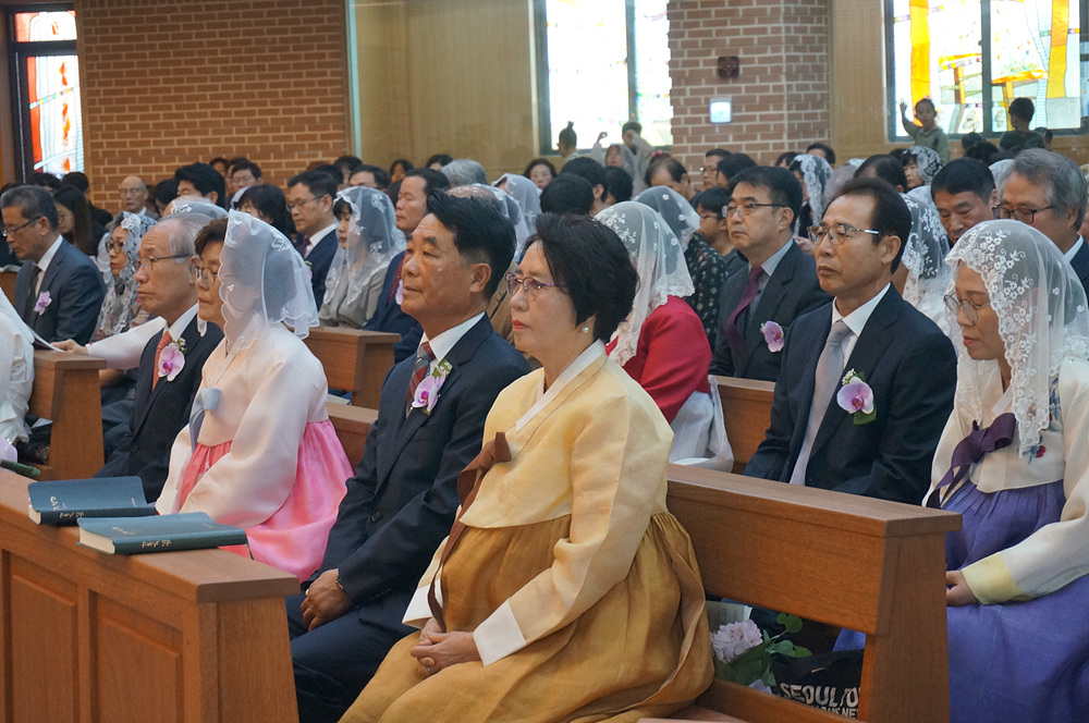행사사진 - 2019.10 혼인갱신1 범서성당