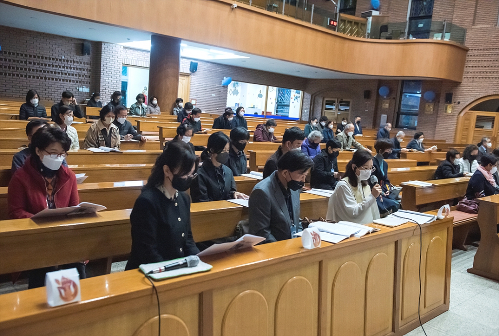 본당행사 갤러리 - 2022년 04월 14일_ 본당 성체조배 양정성당
