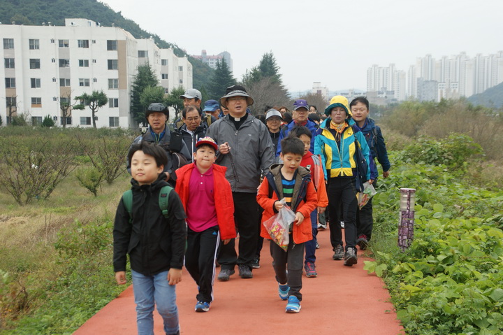 20161029대리구장과함께걷는양업길순례121_resize.JPG