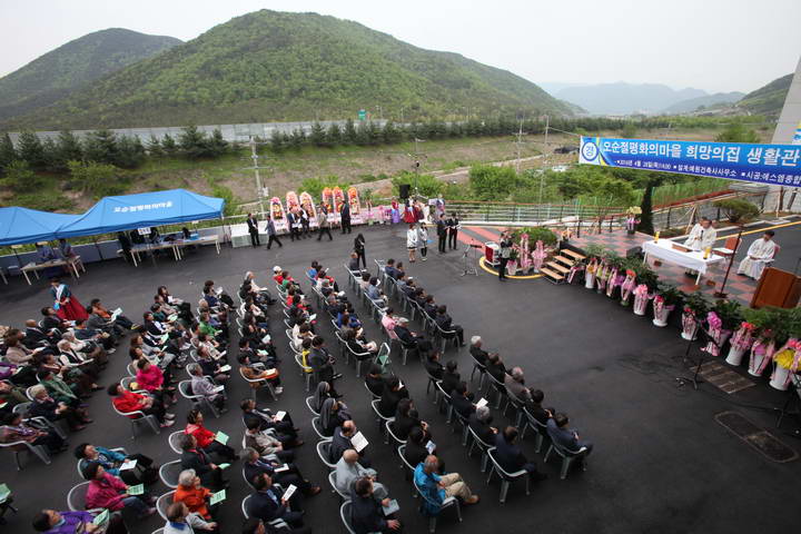 20160428오순절평화의마을희망의집축복식032_resize.JPG