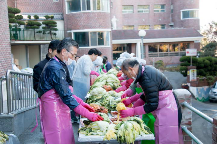 20161203사랑의김장나누기축제027_resize.jpg