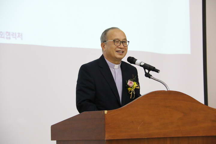 20161006부산가톨릭대학교ck선포식006_resize.JPG