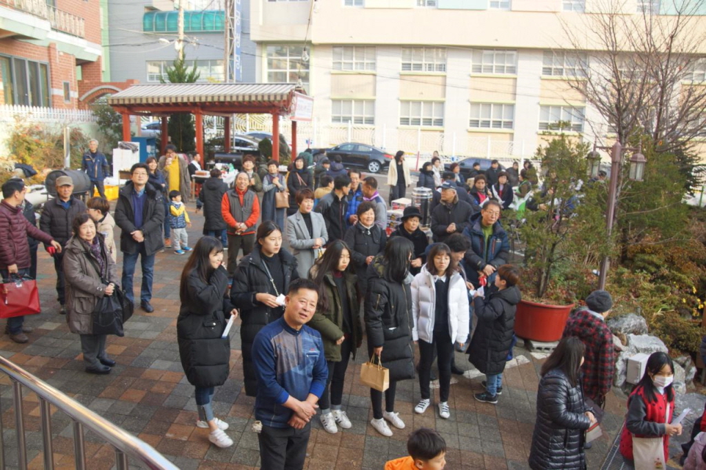 엄궁_2017 주님성탄대축일_BandPhoto_2017_12_25_10_22_23.jpg