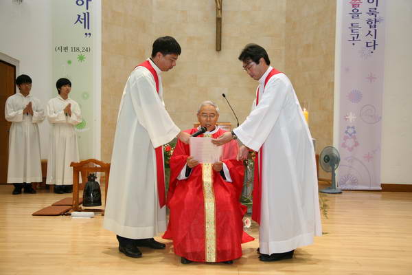 20111023야음성당견진성사003_resize.jpg