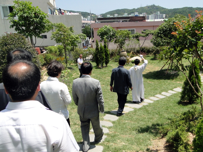 본당정원조경(7_8)03.jpg