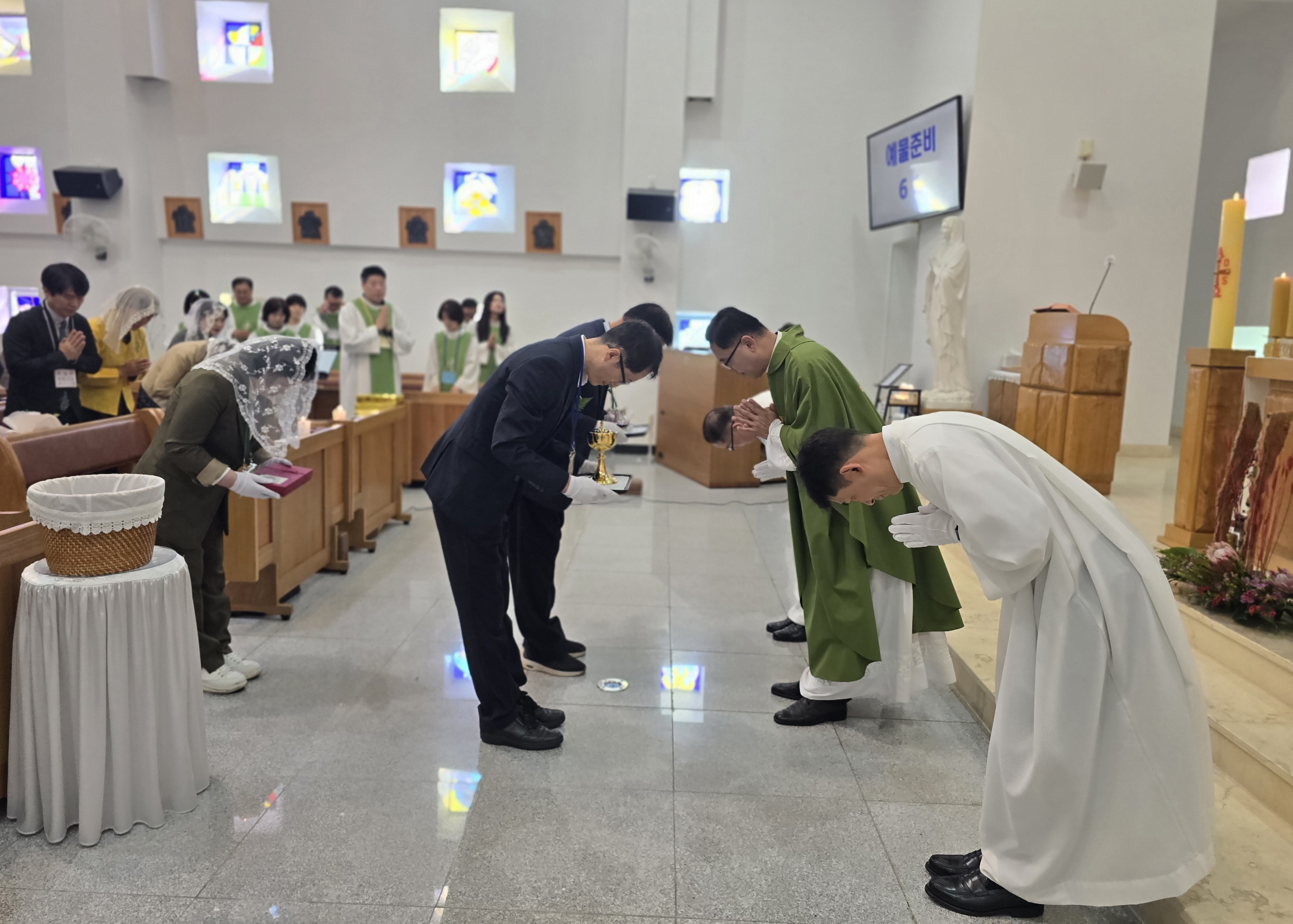 20251102-세례식 (10).JPG
