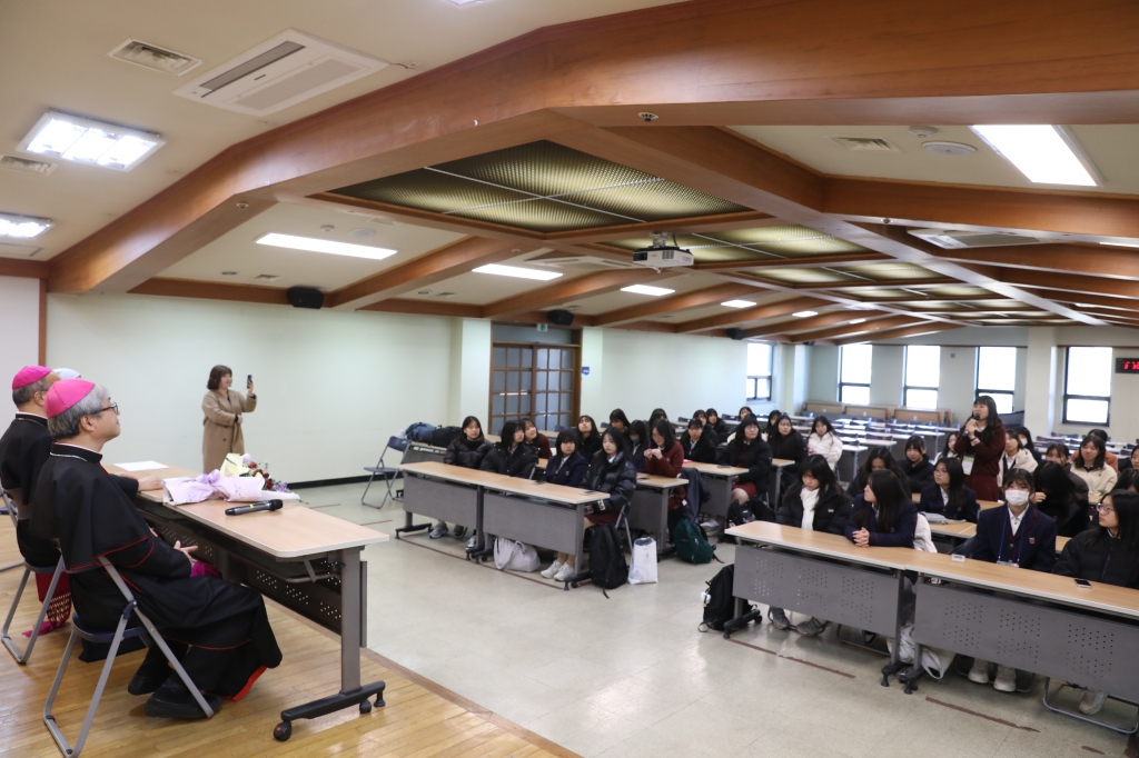 20241216성모여고사비에르여고만남054.JPG