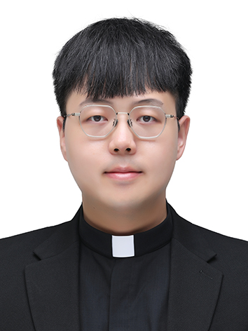 이경범 신부.jpg